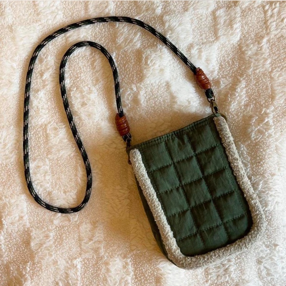 Universal Thread Purse - image 1